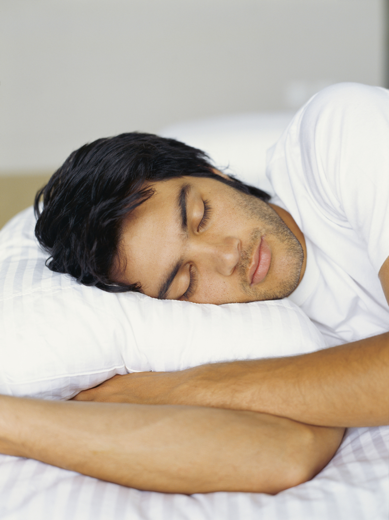 What Pillows Stay Plump Longer?