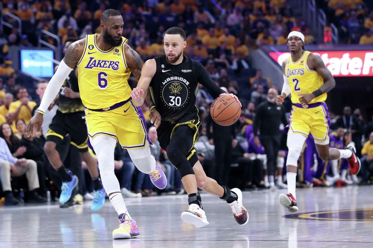Furious Warriors rally thwarted as Lakers earn 117-112 win in Game 1