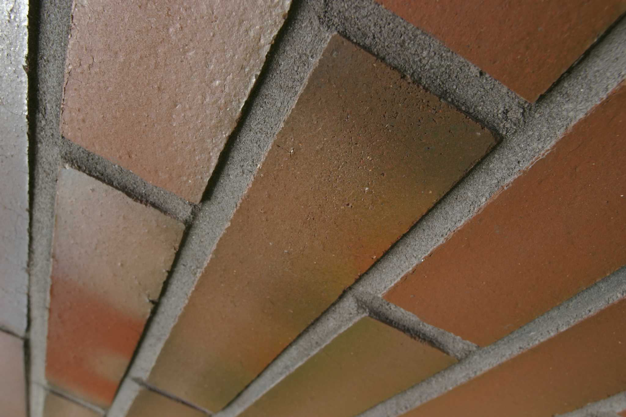 How to Use a Grout Bag for Mortar Joints