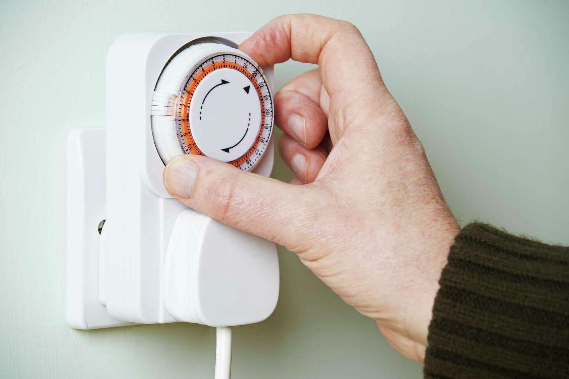 How to Program a GE 15079 Timer