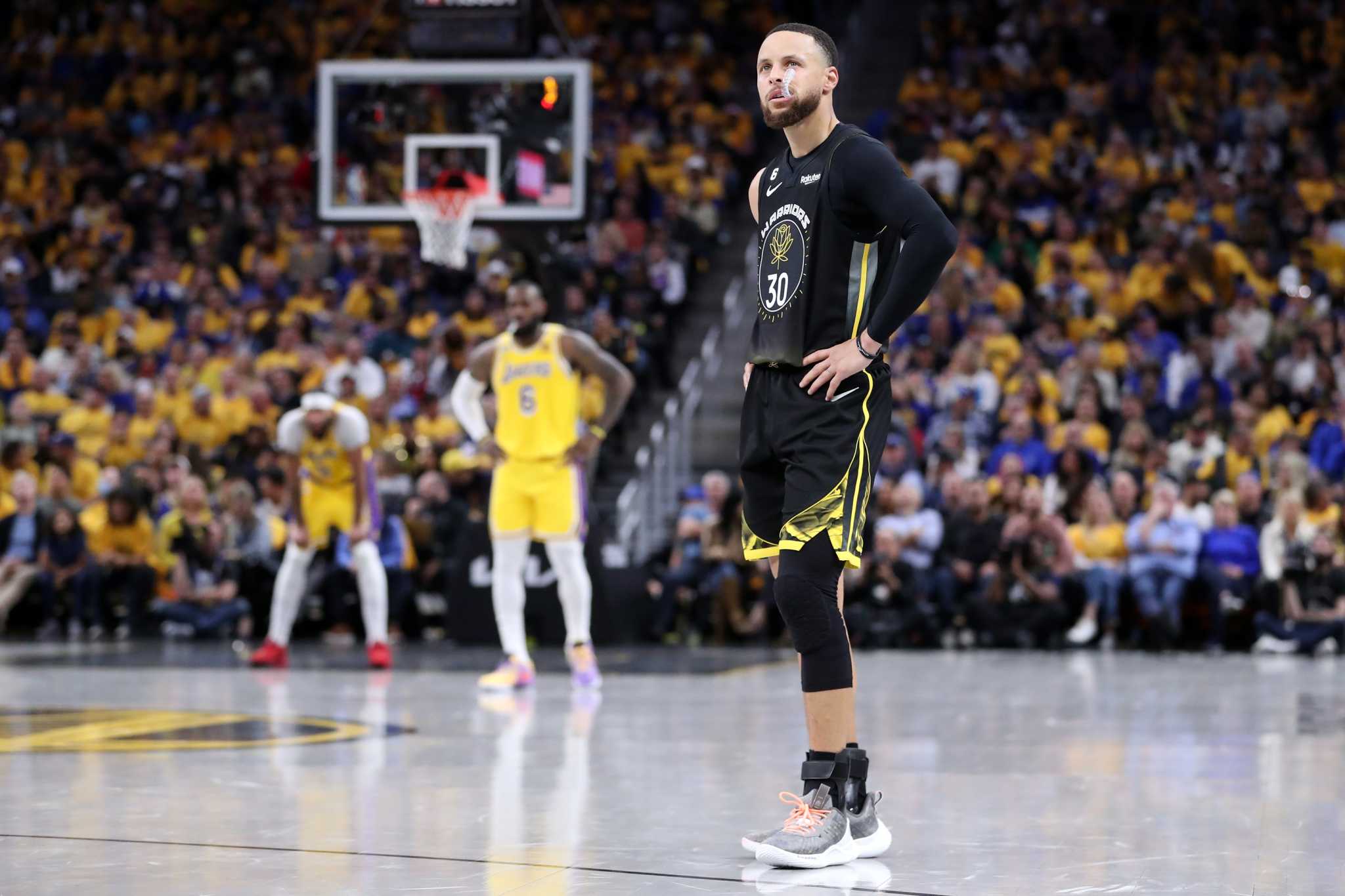 NBA playoffs: Warriors show different identity in Game 2 loss vs