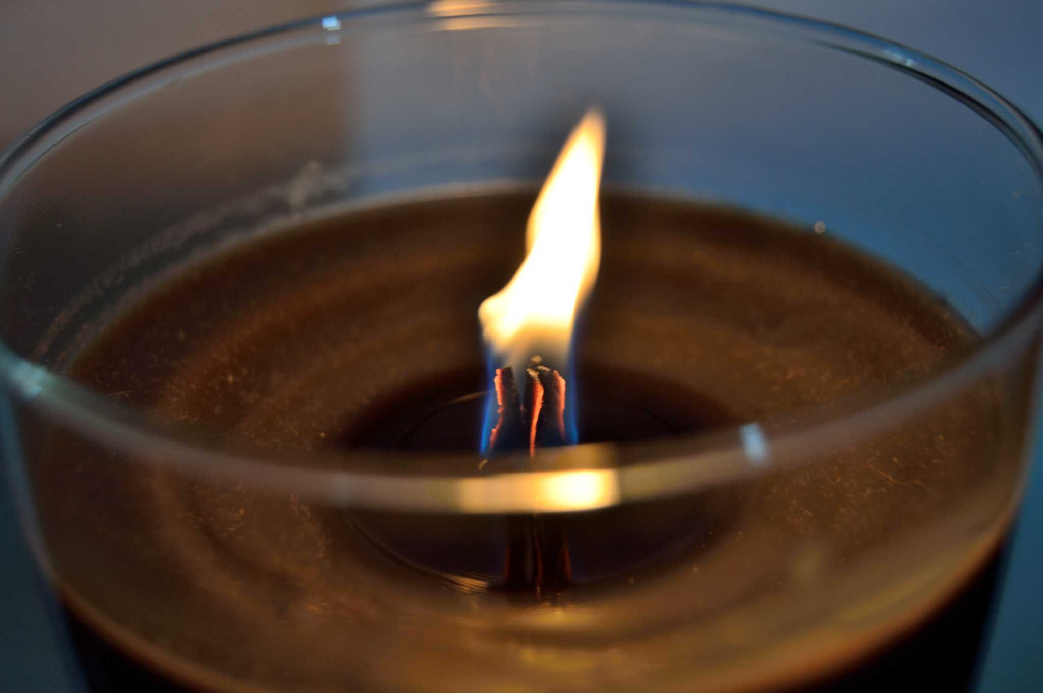 How to Put Fragrance Back Into a Candle