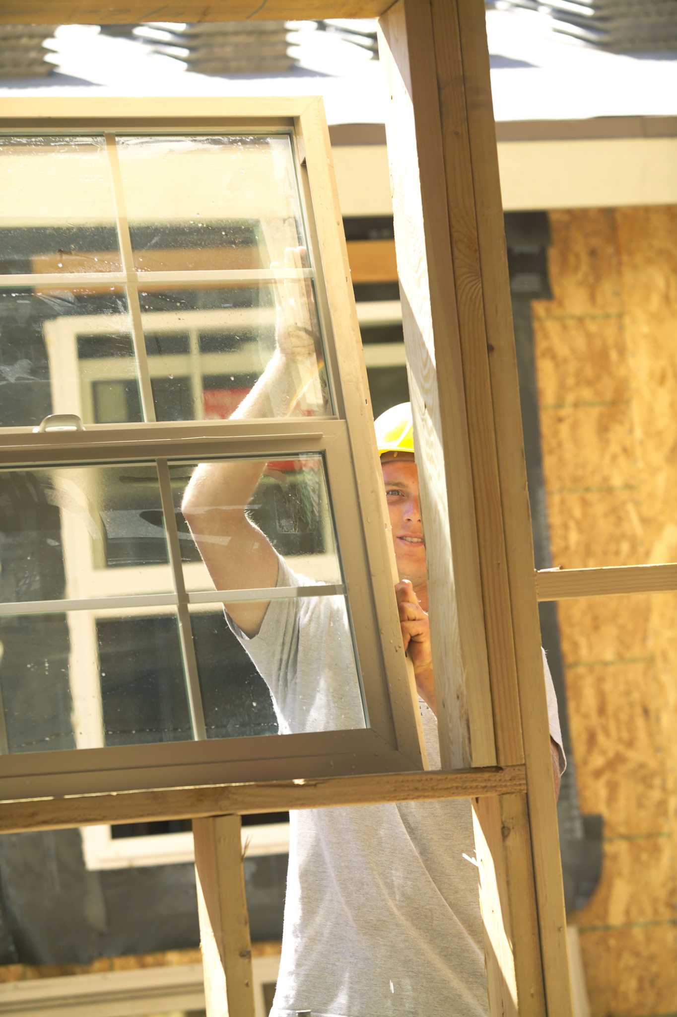 How to Put Shims in a Window Frame