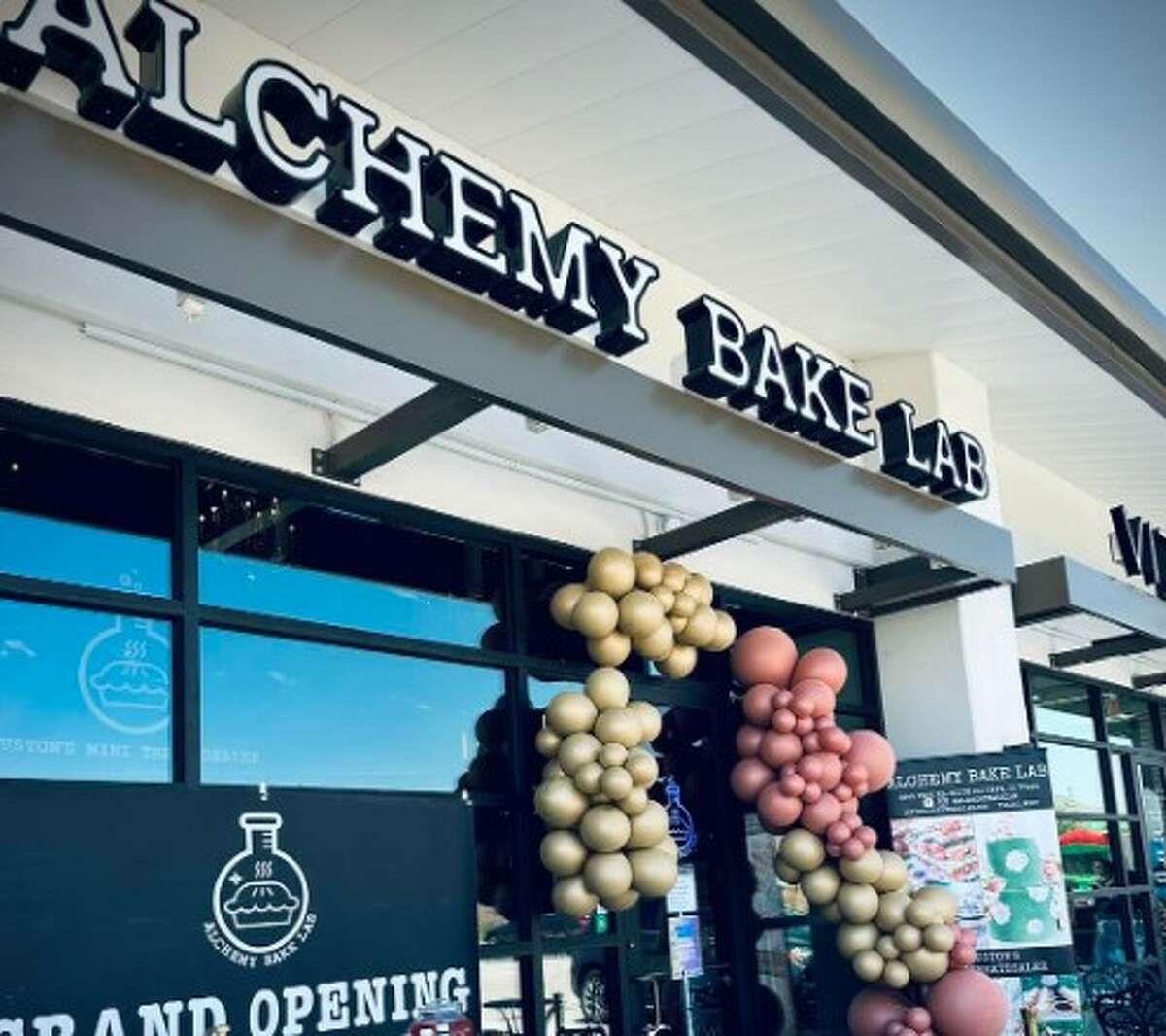 New Katy bakery Alchemy Bake Lab offers custom wedding cakes, desserts
