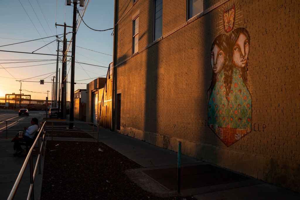 As Title 42 comes to an end, El Paso declares state of emergency