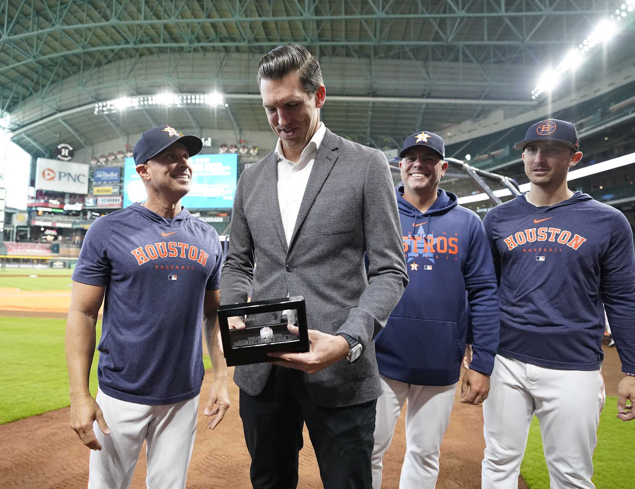 SF Giants GM Pete Putila receives Astros' 2022 World Series ring