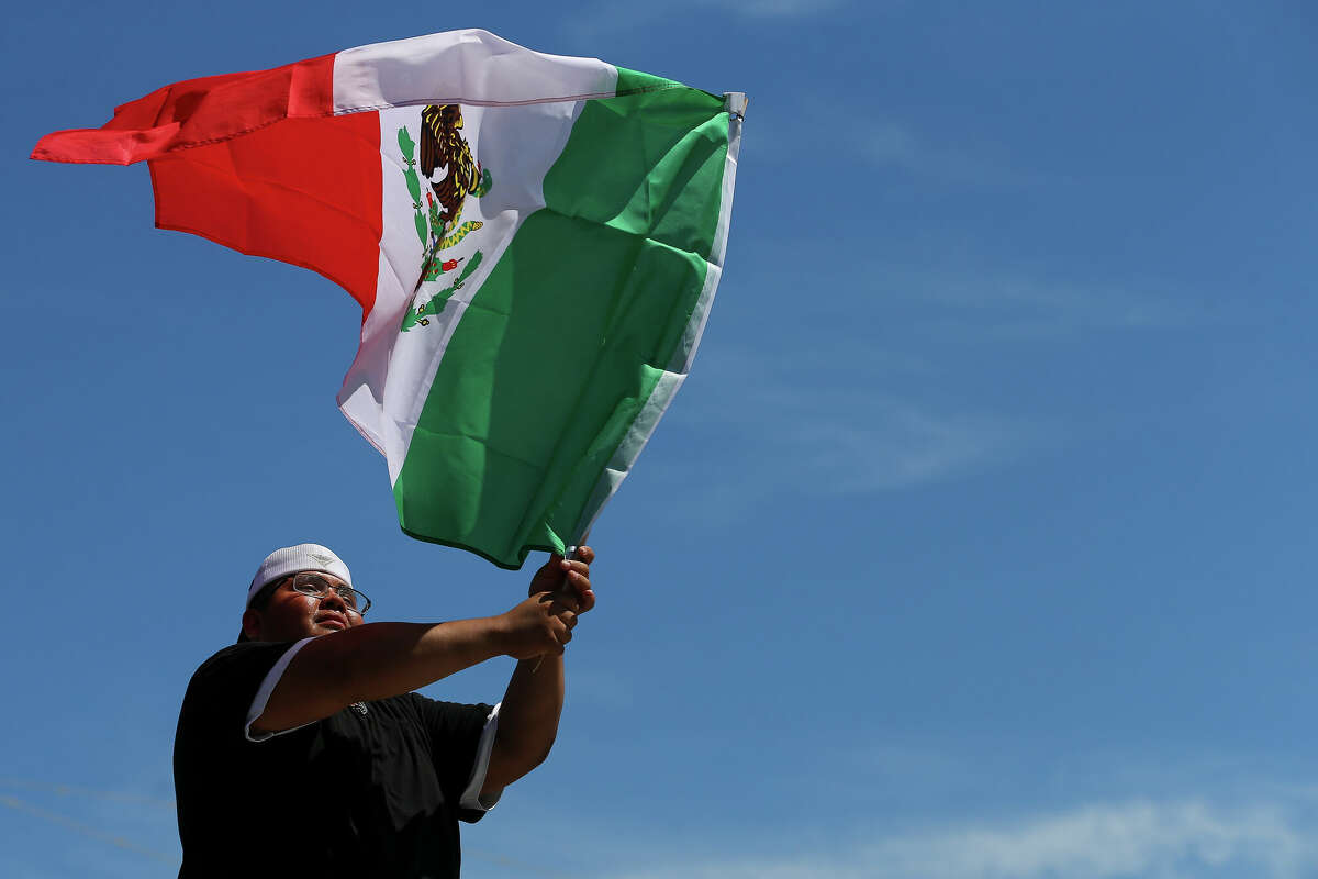 Story photo for What to know about Houston's Cinco de Mayo parade: Parking, routes, etc.