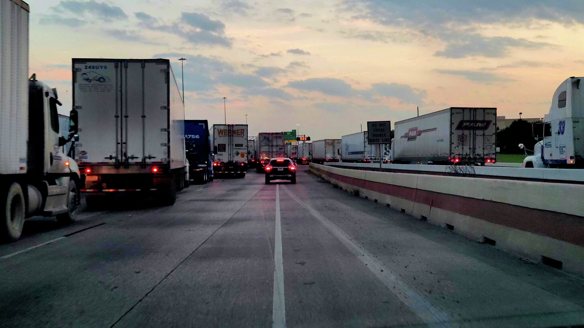 Laredo's Mines Rd. ranks No. 2 in Texas for congestion, costs millions