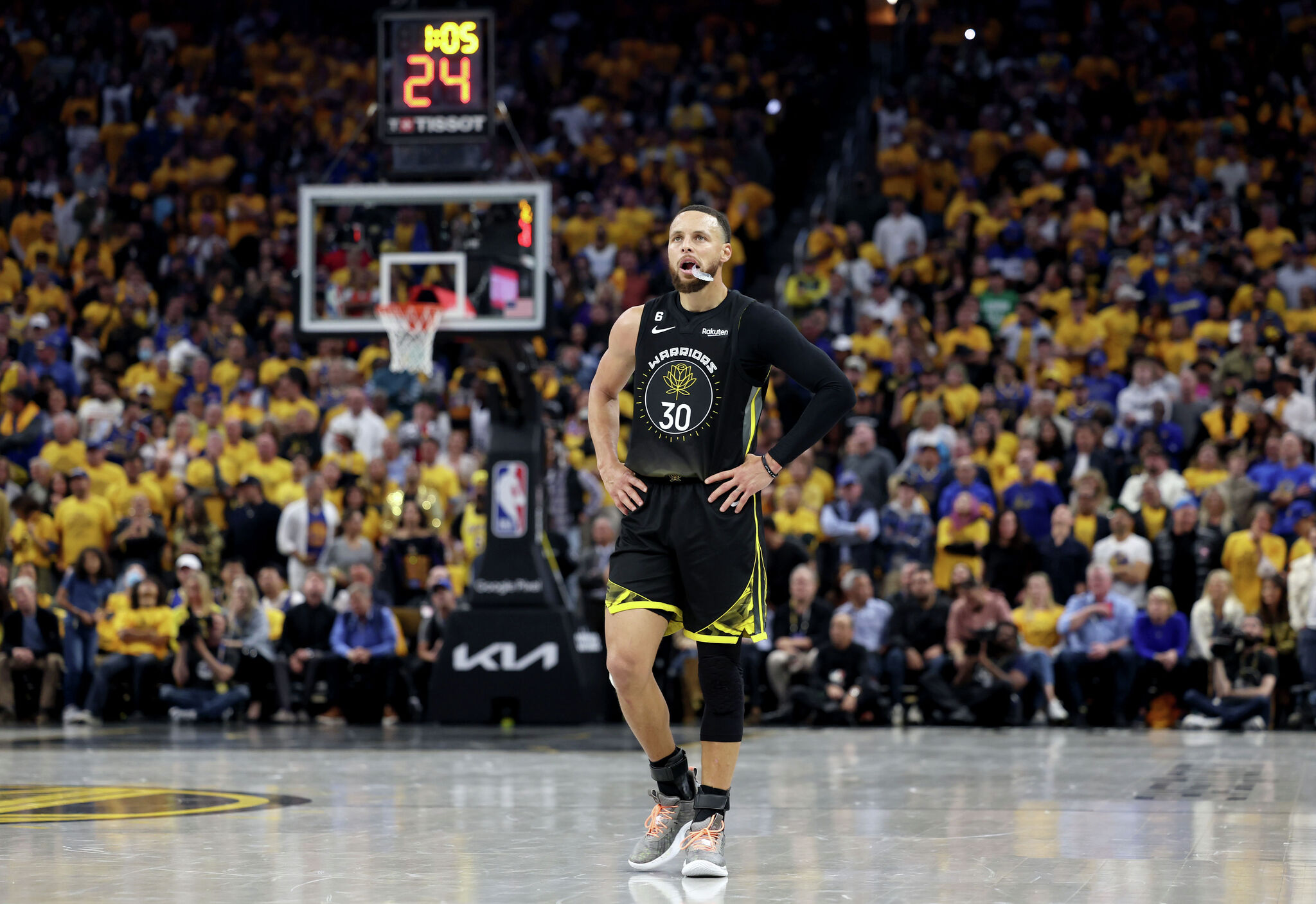 Who's sitting courtside at Warriors games?