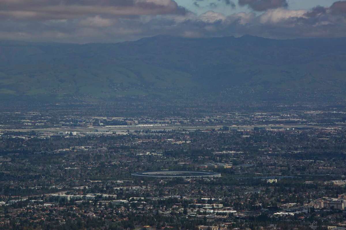 从2020年到2023年，硅谷的圣克拉拉是湾区大城市中人口增长最快的城市。登录必赢亚洲
