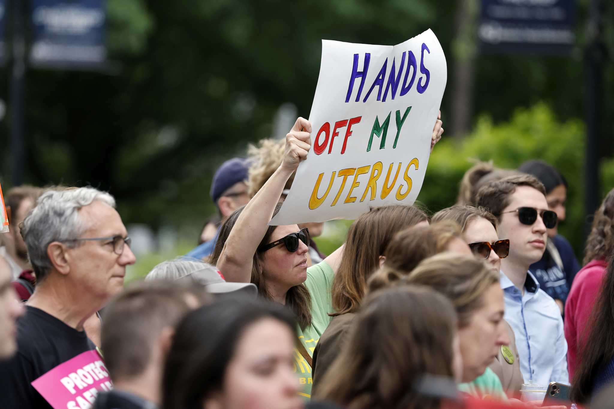 North Carolina House OKs bill tightening abortion limits - Vimarsana News