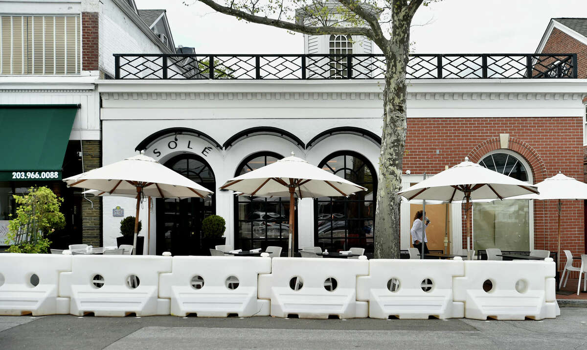 Here's how New Canaan is embracing outdoor dining