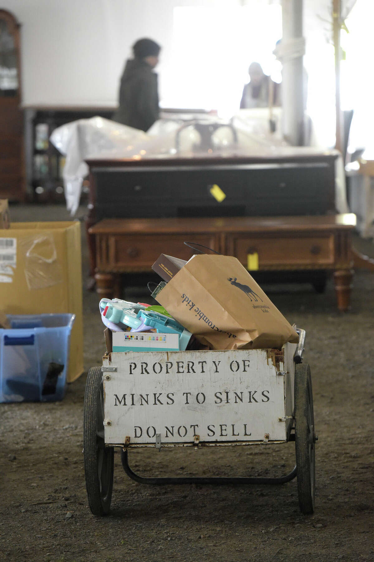 Wilton Minks to Sinks sale to attract bargain hunters across CT