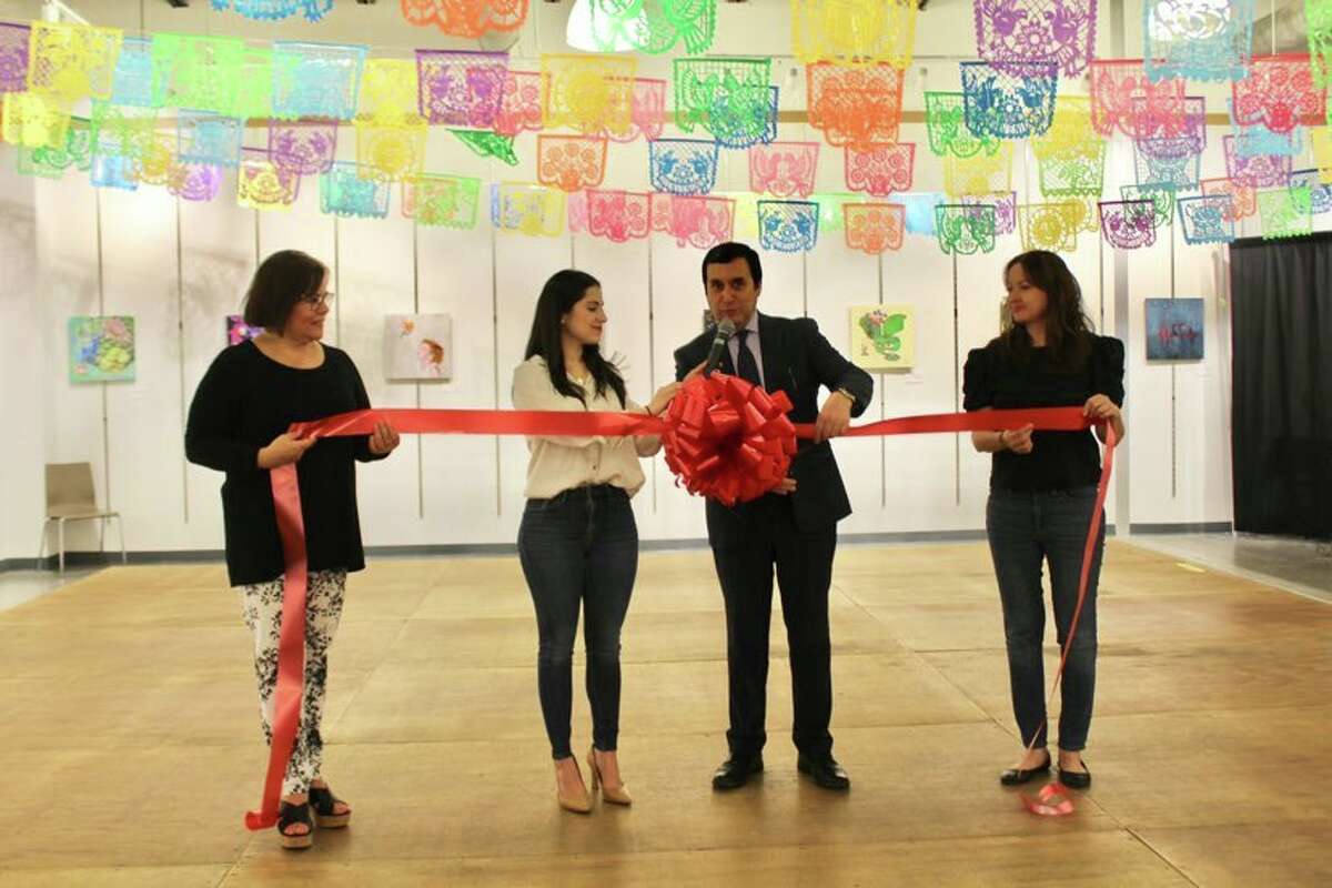 The art exhibition "Ode to the Youth: Contiene Sueños" will be available to the public untile May 26 at the Mexican Cultural Institute of Laredo located on the second floor of The Outlet Shoppes of Laredo..