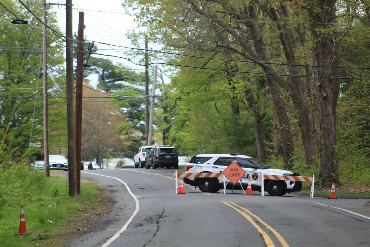 Police 1 dead, 5 seriously hurt in fiery twocar crash in Bloomfield