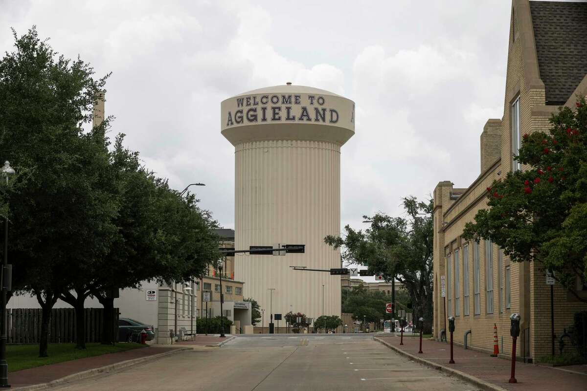 Texas A&M University president resigns after botched hiring of Black  journalist, Texas