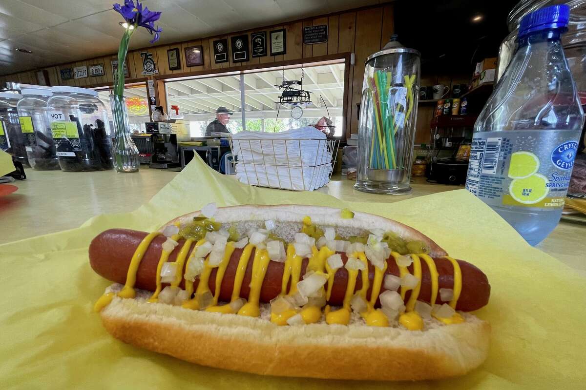 The hot dogs at B&W Resort are popular fare on the Delta.