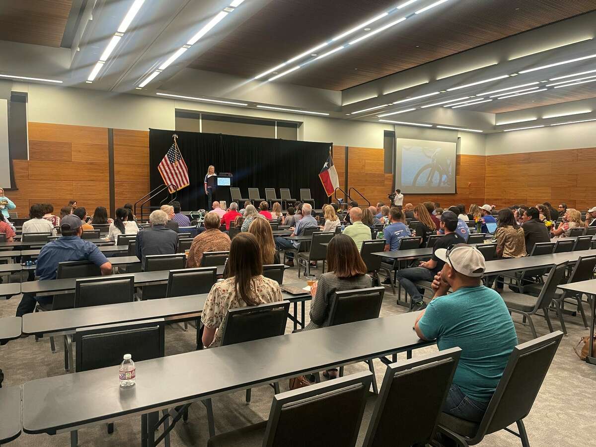 Cyclists, runners, and city leaders from Midland and Odessa gathered at the Bush Convention Center on Thursday evening to discuss the proposed Permian Basin Wildcatters Trail.