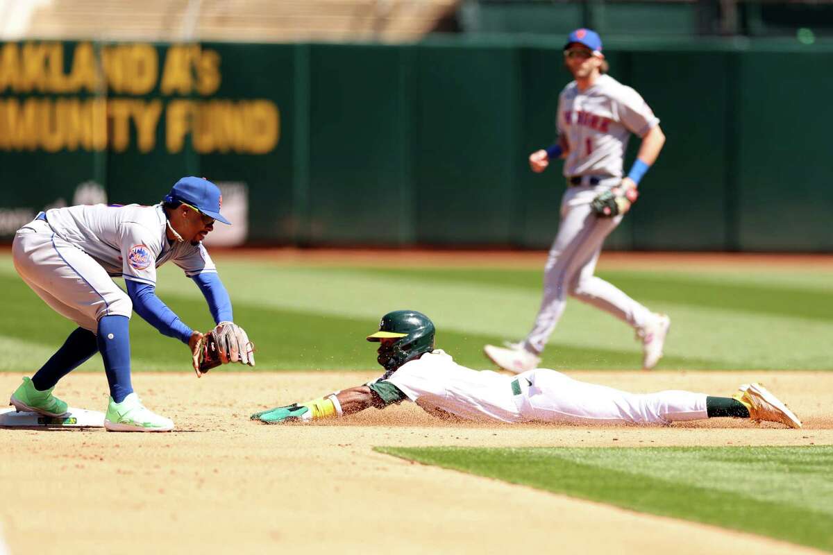 Pay attention to A's Esteury Ruiz with MLB stolen-base records in play