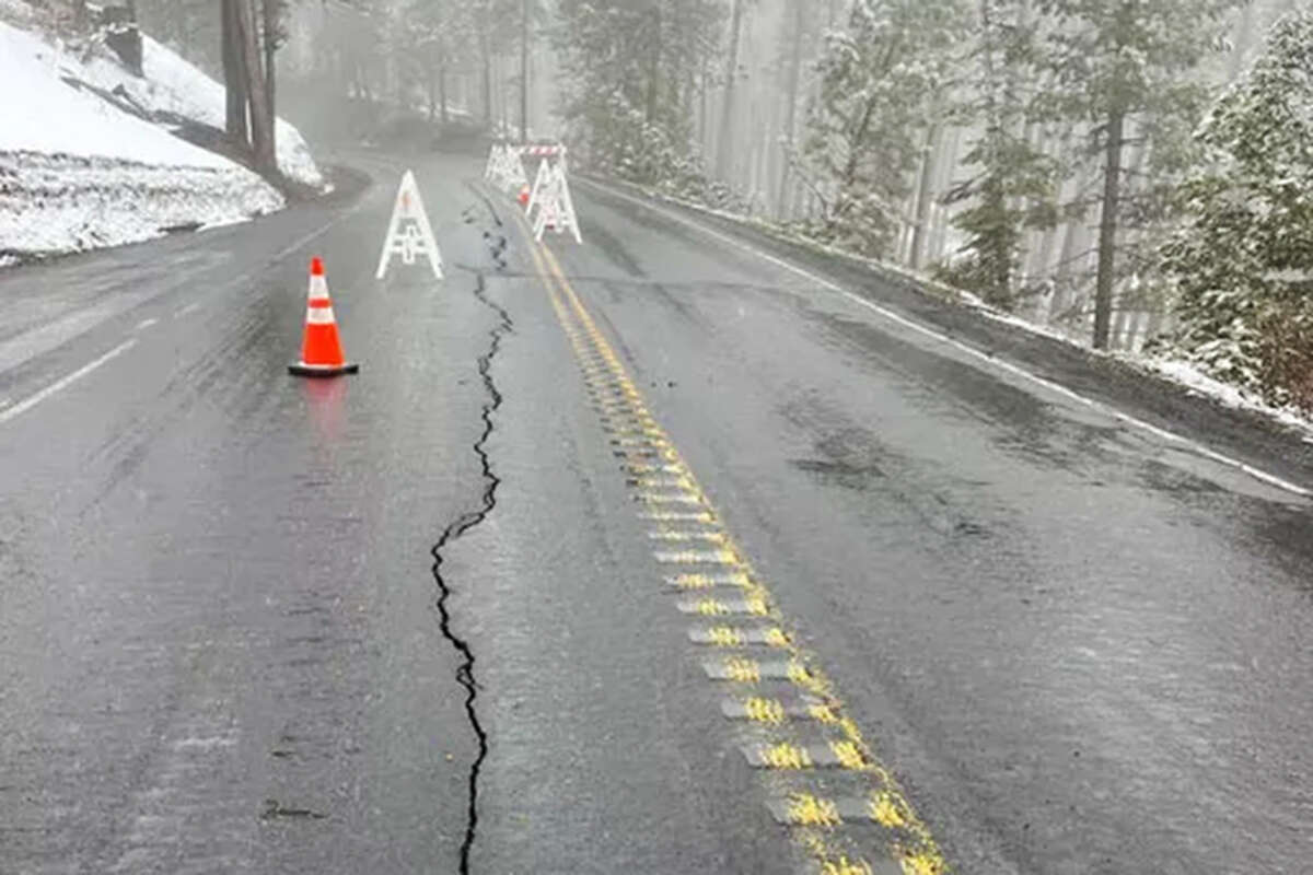 Major thoroughfare into Yosemite closed, possibly until July