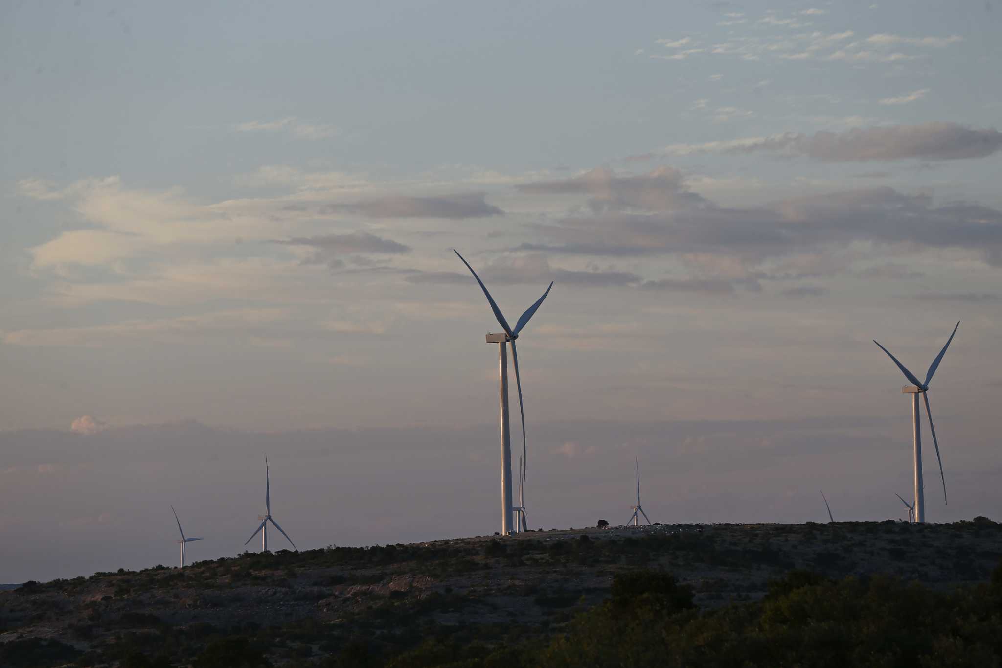 ERCOT sued by ranchers over Chinese billionaire's West Texas wind farm - Vimarsana News