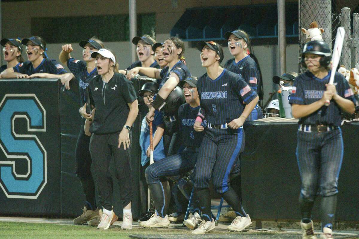 Softball Playoffs: Friendswood Ousts Lamar Consolidated