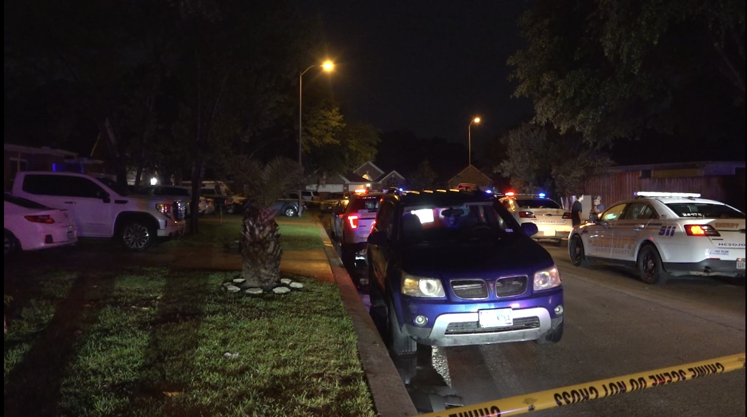 Teenage boy fatally shot at after-prom party in west Houston