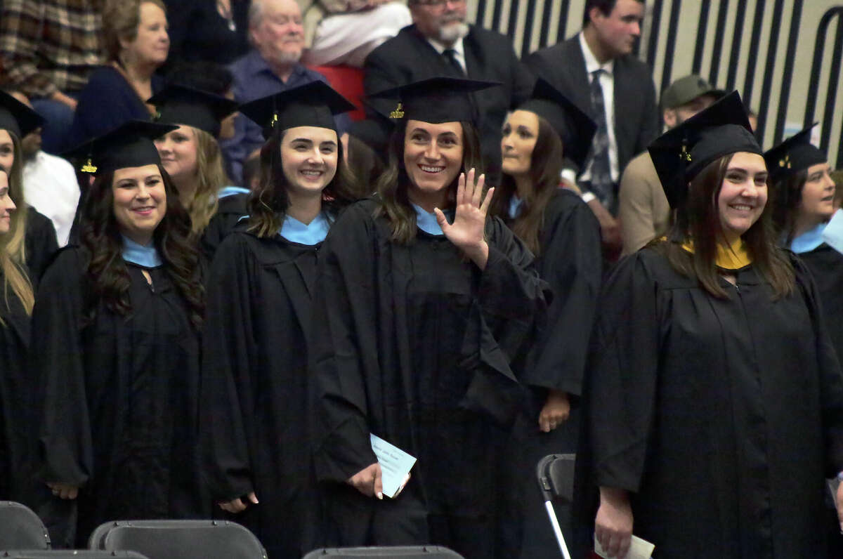 PHOTOS SIUE graduation ceremony celebrates graduate students