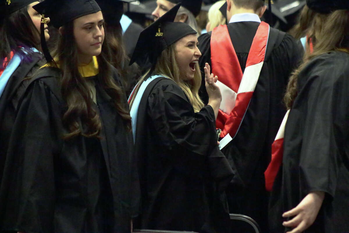 PHOTOS SIUE graduation ceremony celebrates graduate students