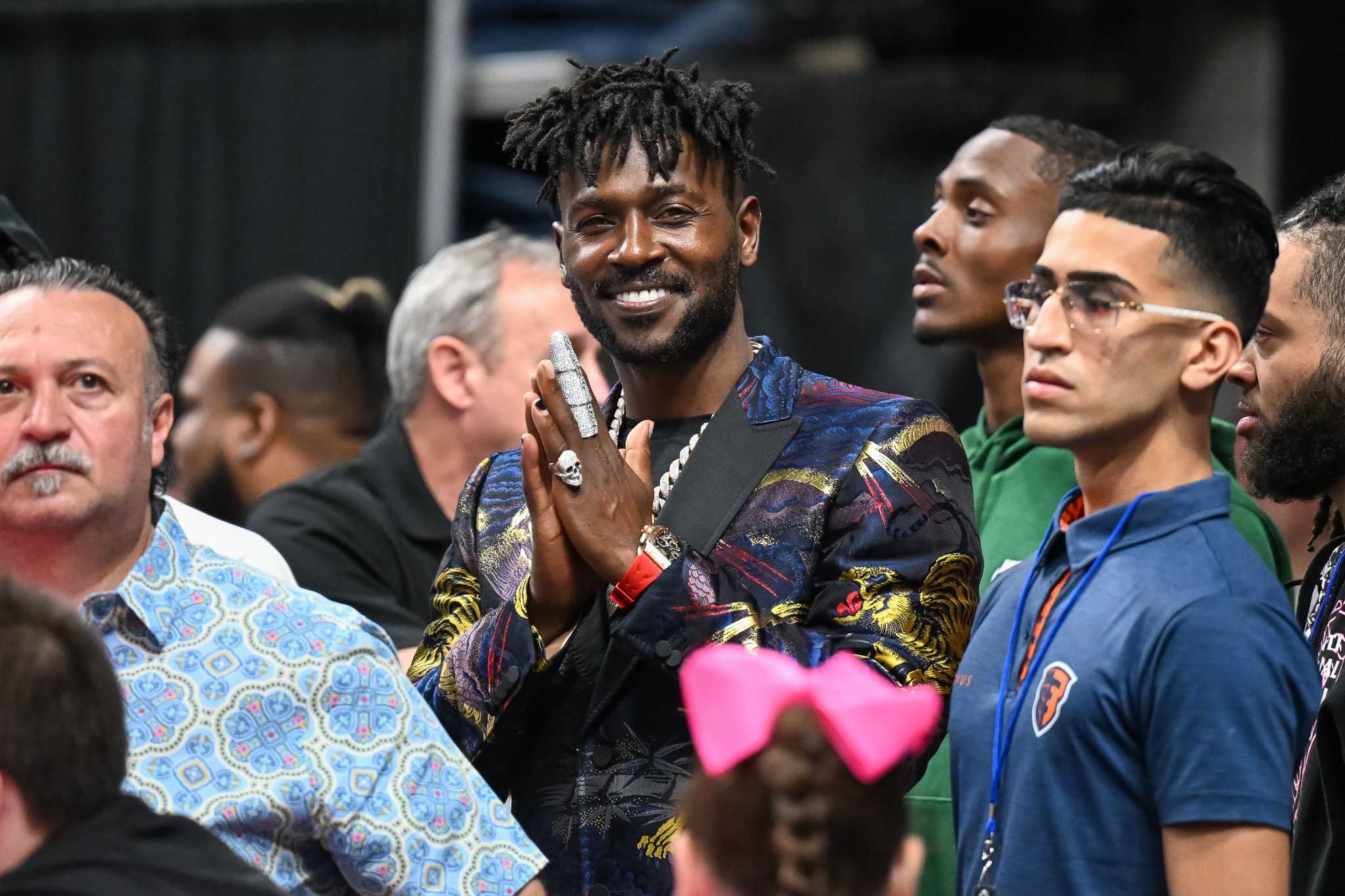 Ex-NFL star Antonio Brown to play for Albany Empire after taking