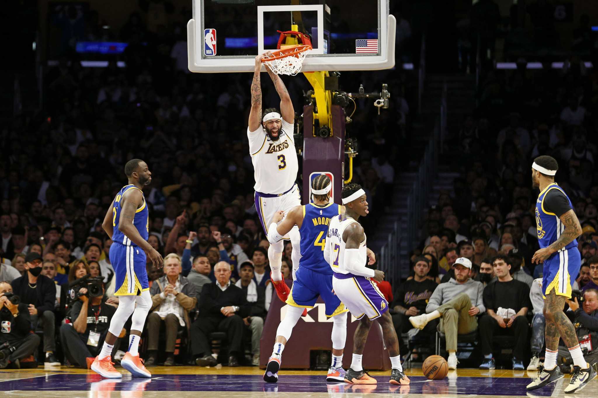 The Lakers delight the Hollywood crowd but the Warriors have seen this show before