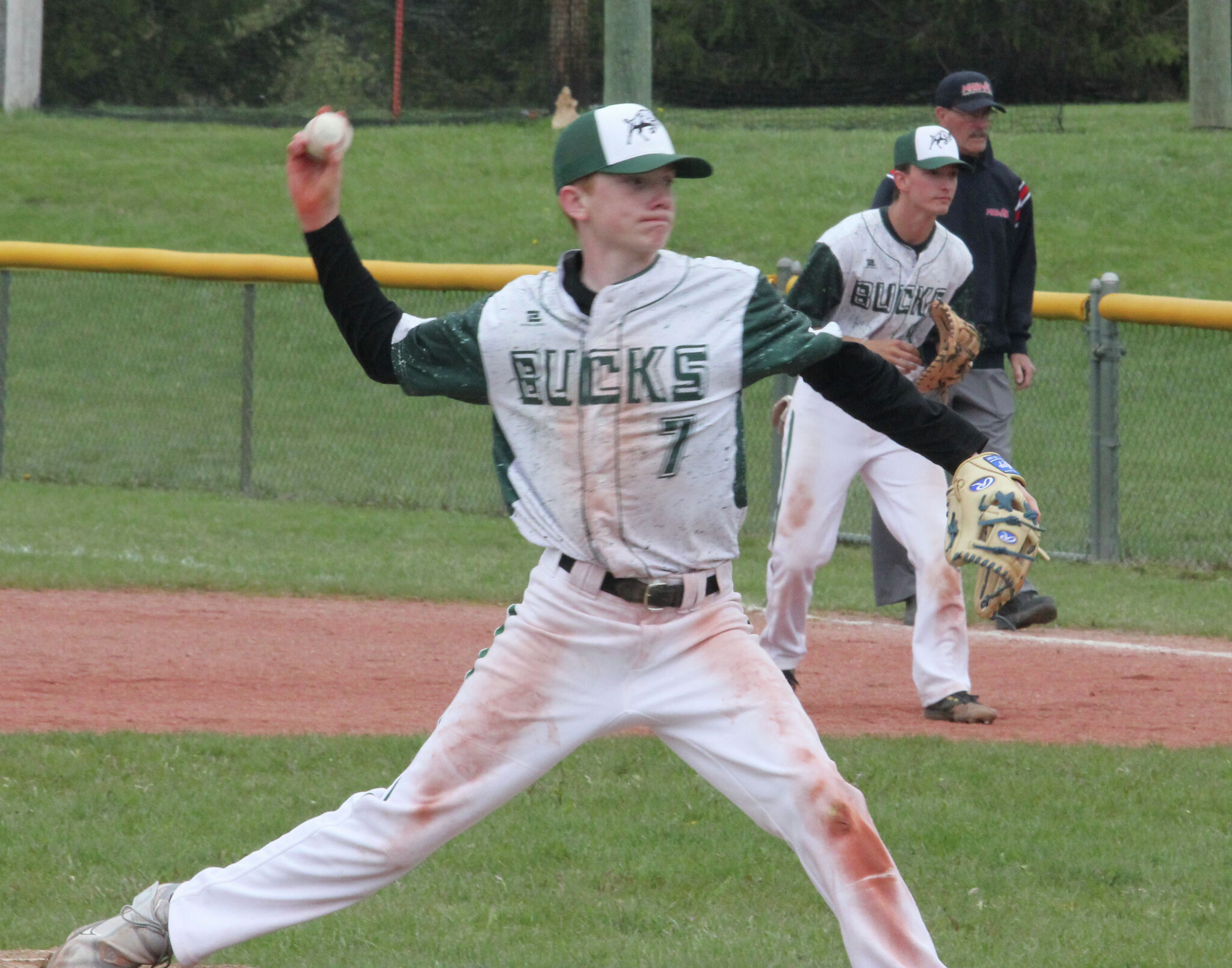 Pine River baseball, softball teams defeat Morley Stanwood