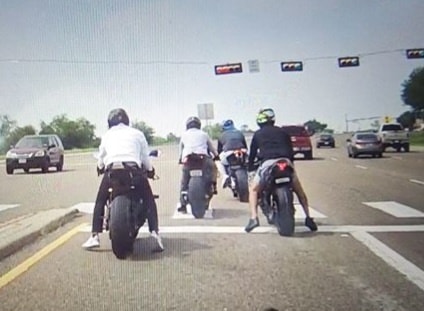 Laredo police seeks 4 who evaded officers on motorcycles - Vimarsana News