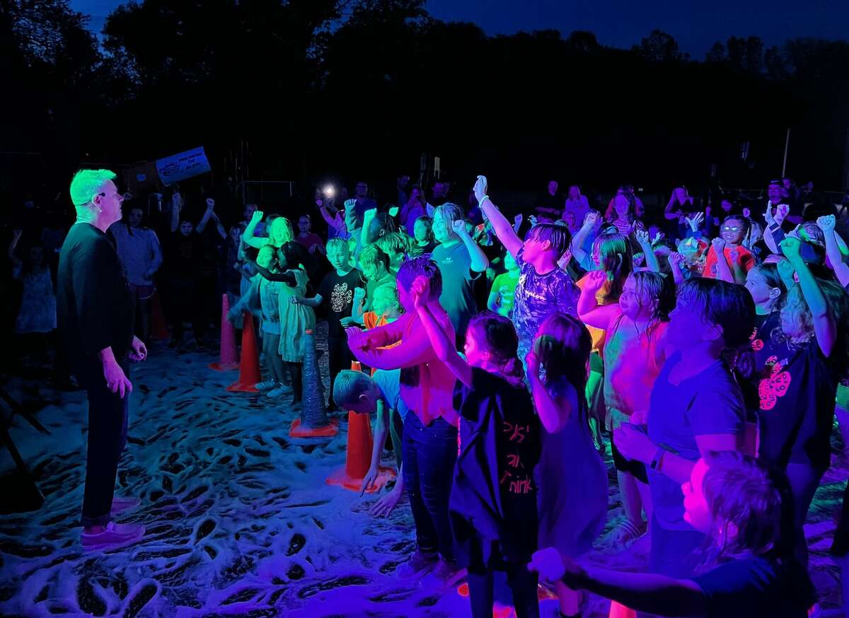 PTO powers birthday party for Leclaire Elementary School, Edwardsville