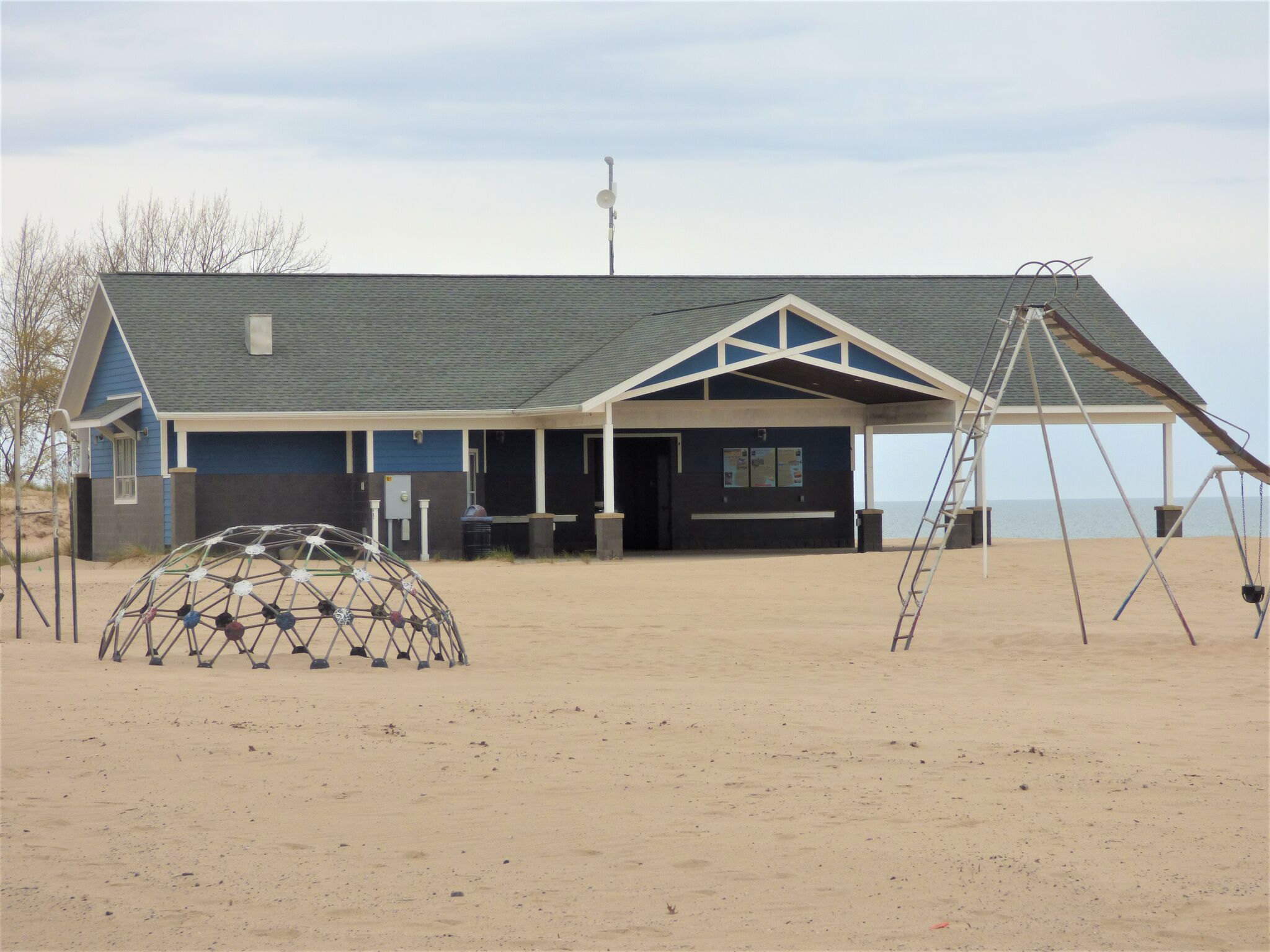 Manistee First Street Beach restaurant no longer moving ahead