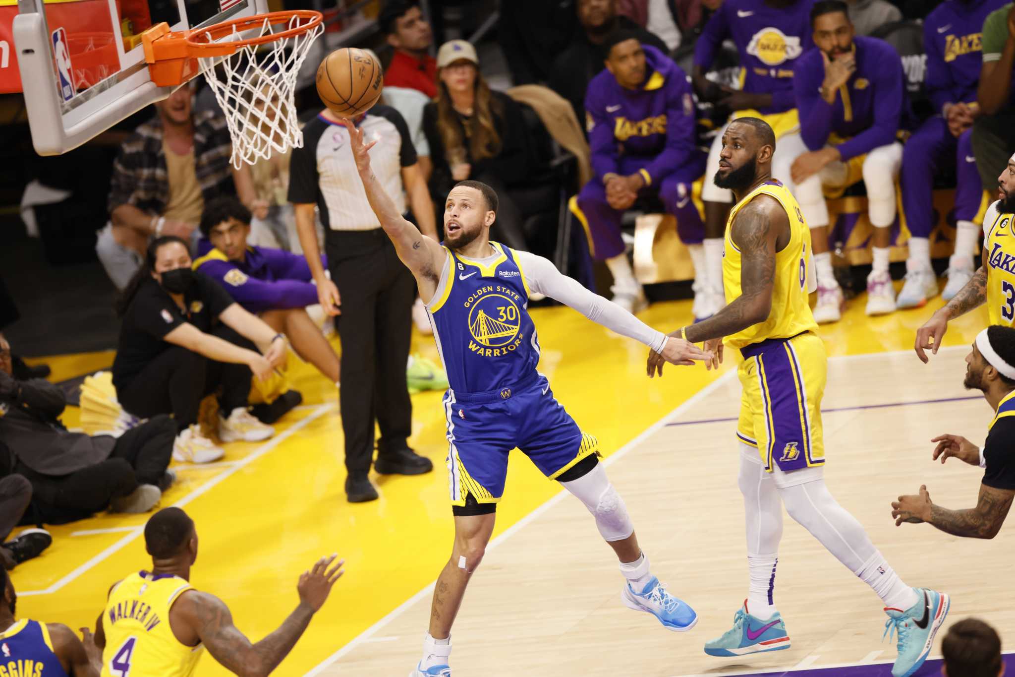Lakers vs Warriors Game 4: LA takes 3-1 series lead over Golden State  despite Steph Curry's triple-double