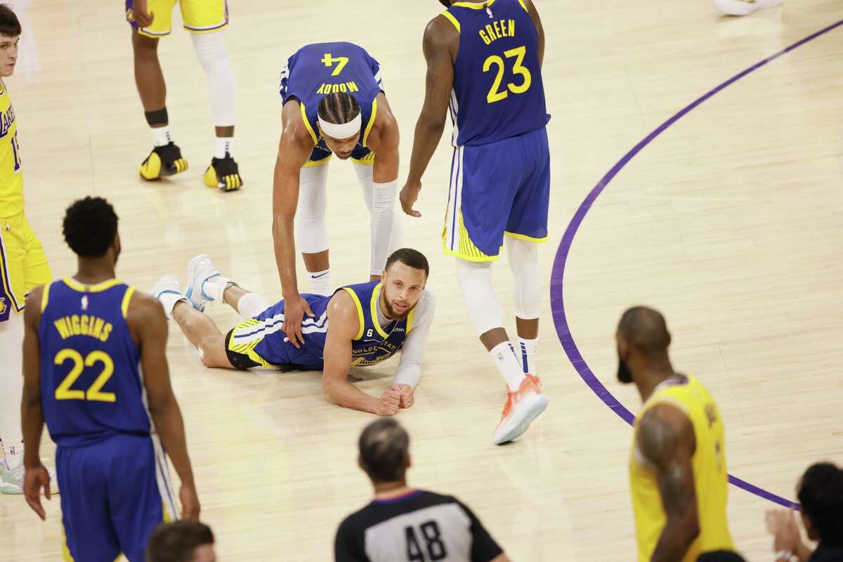 Warriors fail Steph Curry again vs. Lakers in Game 4