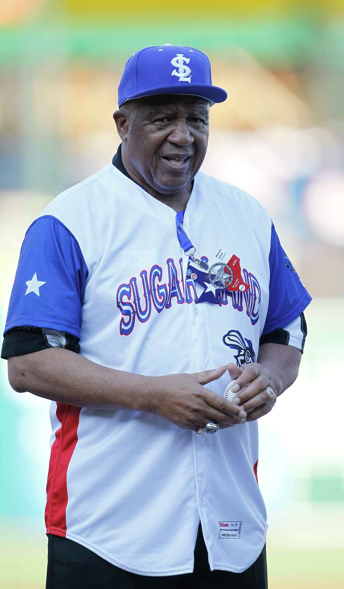 Deacon Jones lived life of baseball, from Astros to Jackie Robinson