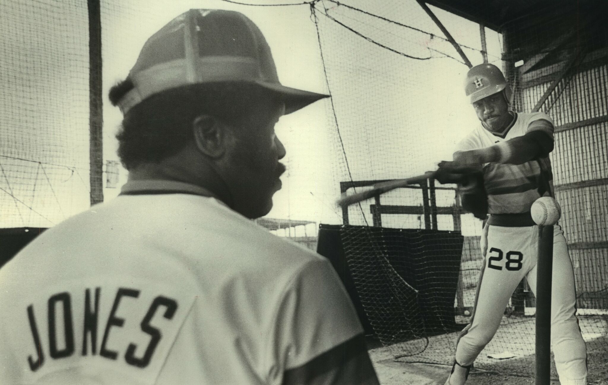 Deacon Jones lived life of baseball, from Astros to Jackie Robinson