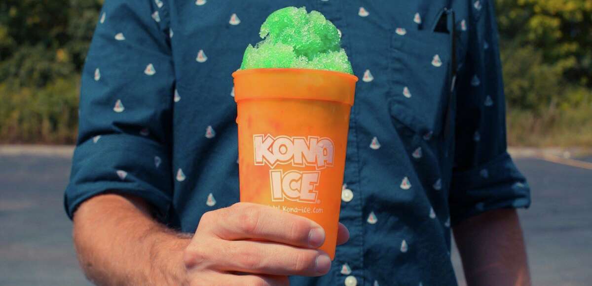 Conroe couple opens Kona Ice truck in Tomball