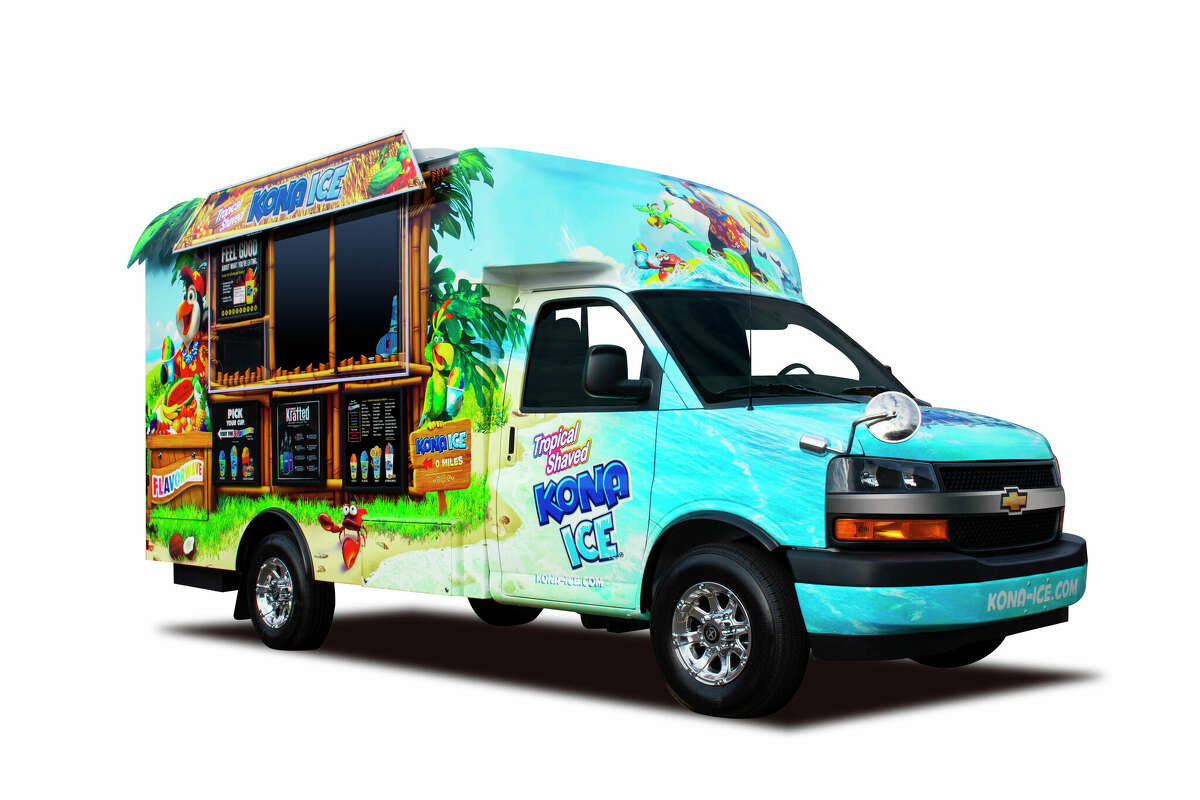 Conroe couple opens Kona Ice truck in Tomball