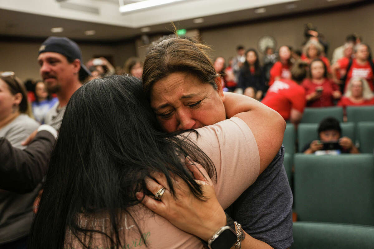 Texas gun purchase age bill dies in House after breakthrough