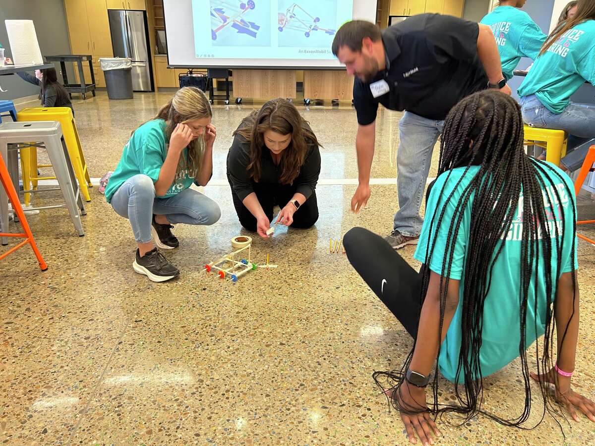 XTO Energy in Midland holds 'Introduce a Girl to Engineering Day'