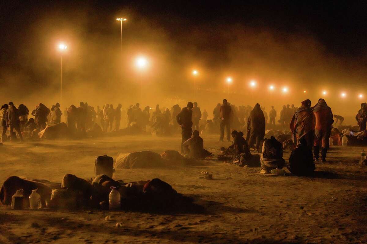 Story photo for Scenes from El Paso, Texas border as Title 42 ends