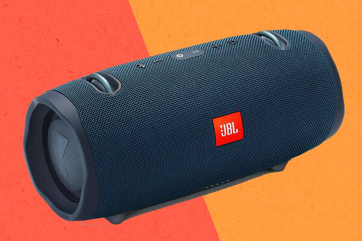This waterproof JBL speaker 65% off on Amazon