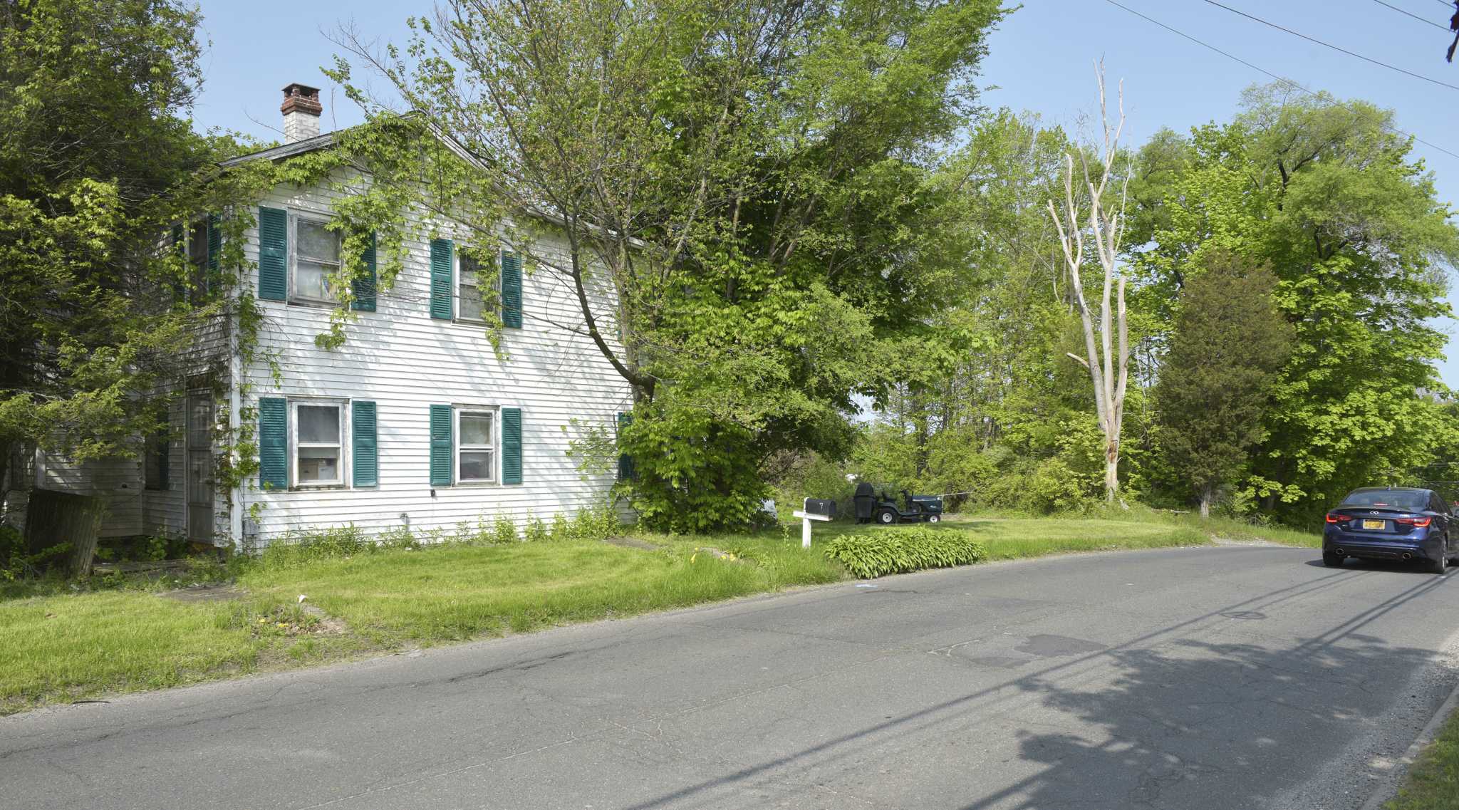 Businessman looks to put a 4th selfstorage facility on Danbury block