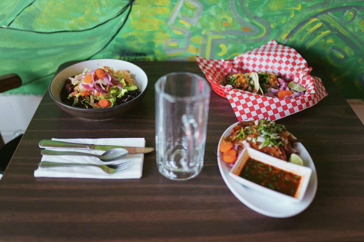The San Francisco Department of the Environment recommended new plates, glasses, mugs, silverware and bus accessories, such as a shopping cart and trash can, to Que Chulada, a Richmond District restaurant, to replace its single-use plates and cups.