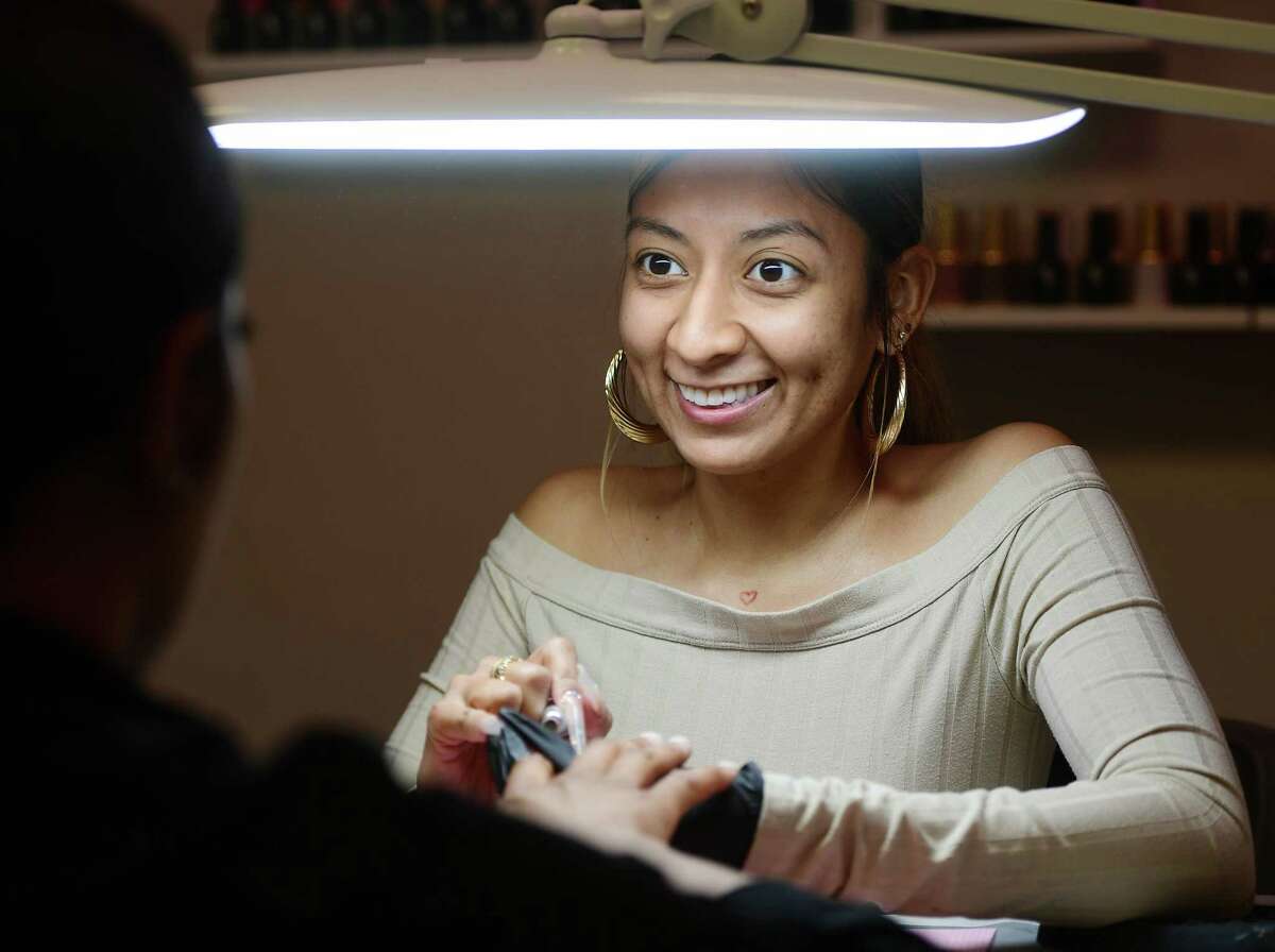 Milford celebrates opening of "Latinaowned" beauty salon