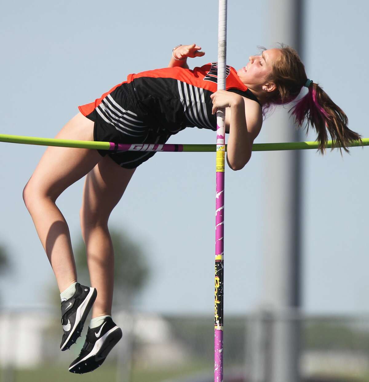 Beardstown's Georgia Brown sets PR in pole vault