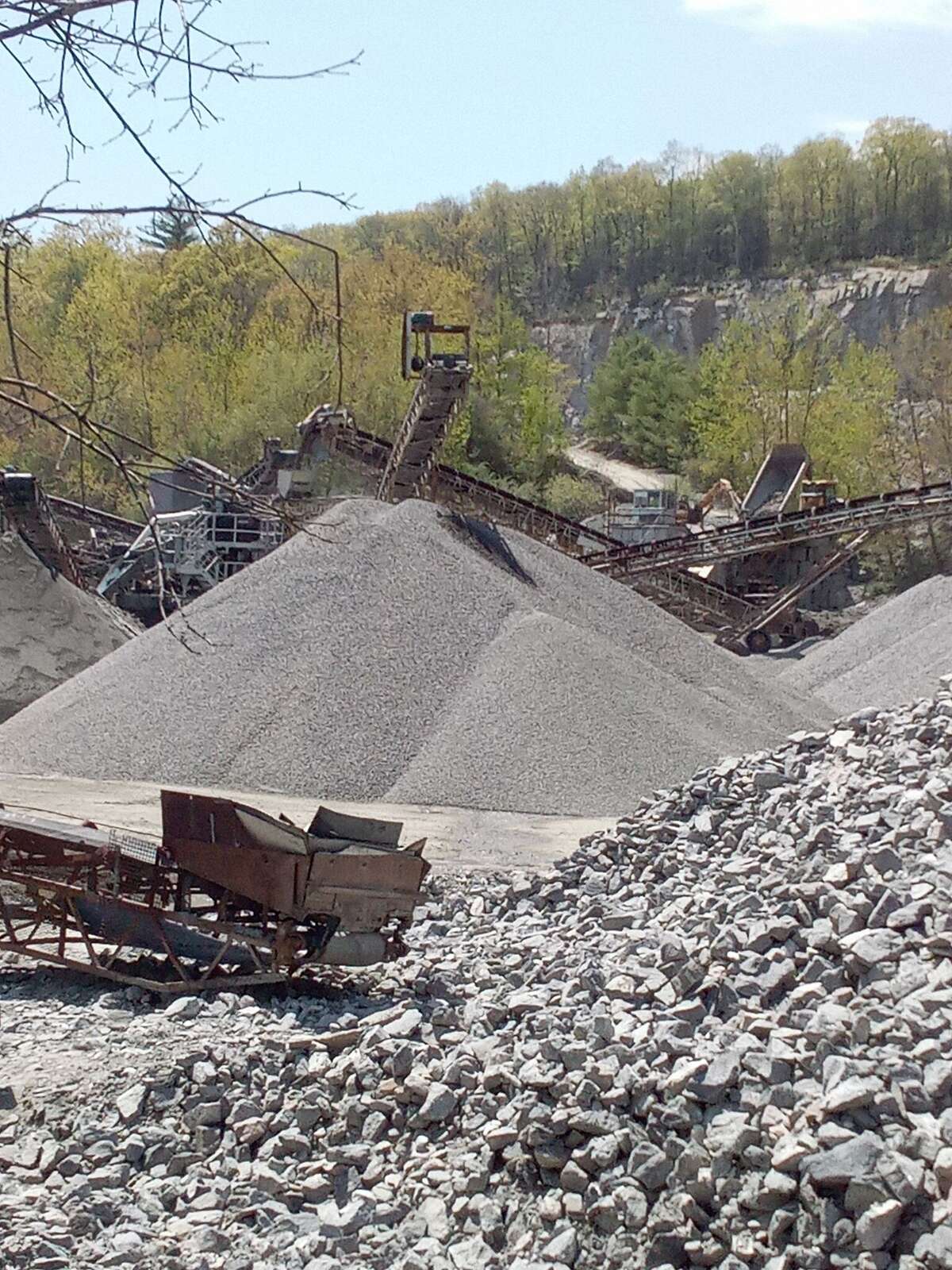 Torrington residents raise concerns about Winsted Road quarry